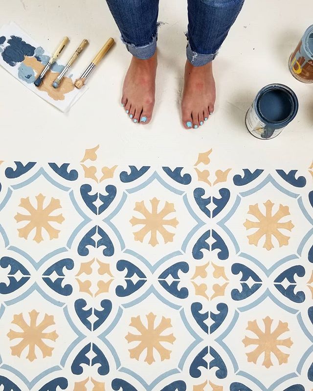 pintar el suelo de casa