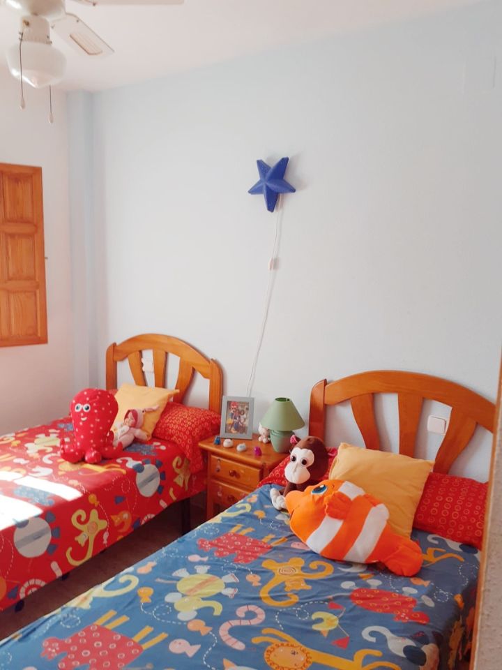 dormitorio infantil antes de una reforma