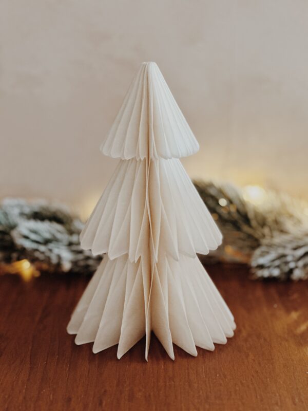 árbol de navidad en papel